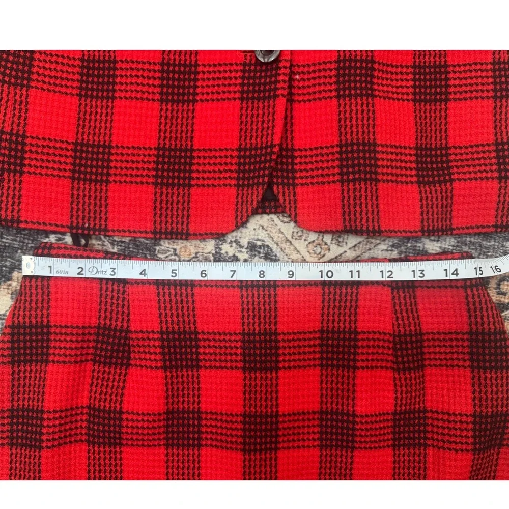 Vintage Focus-2000 Red Black Plaid Wool Skirt Suit Blazer Set Size 10 Retro - Picture 7 of 9
